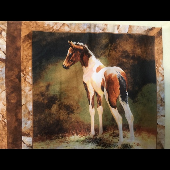 Horse Wall Tapestry/Throw 30x 48 Multipurpose - Picture 8 of 16